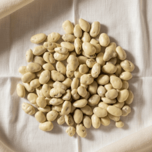 Milkybar Almonds – Luxury White Chocolate Coated Almonds